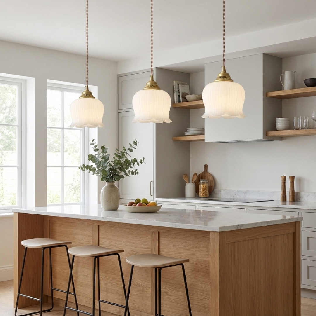 Pendant Light | Scalloped Shade Edge
