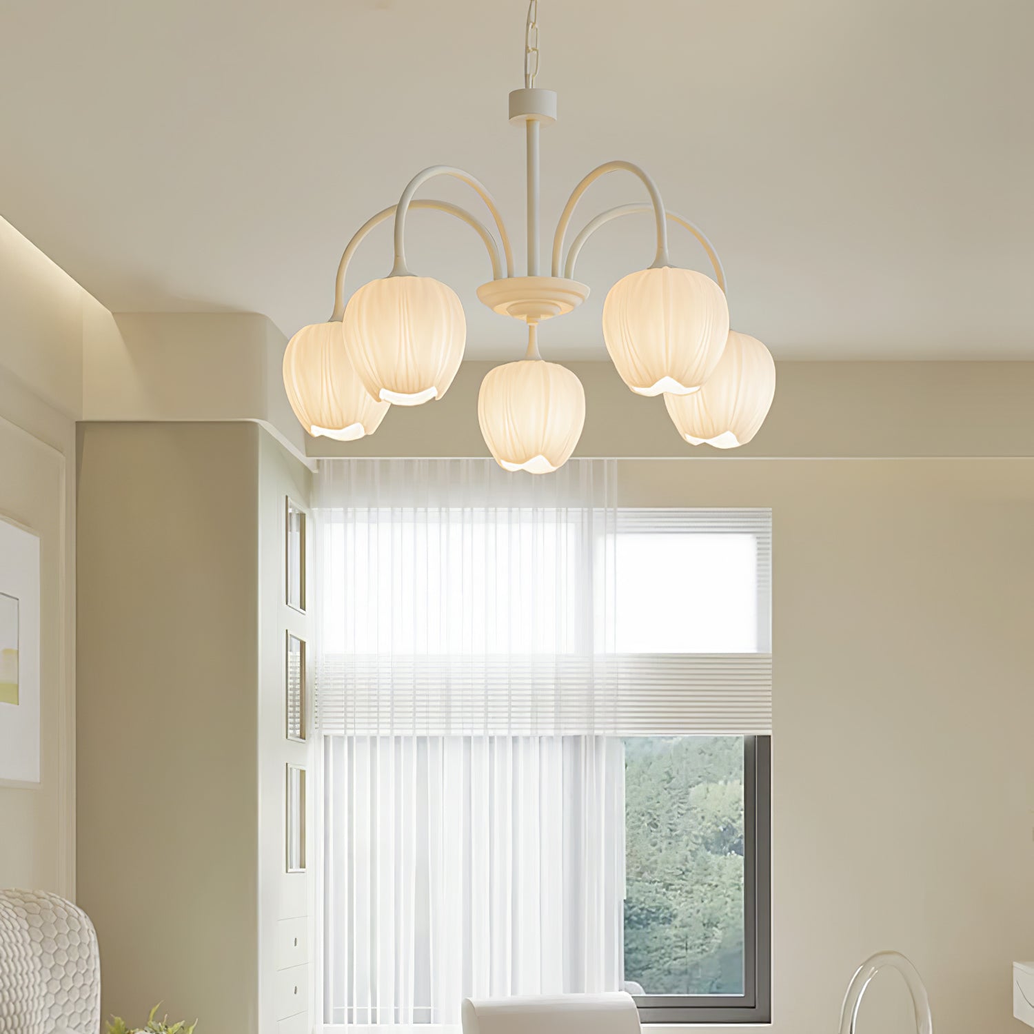 Chandelier Light | Tulip Globe Design