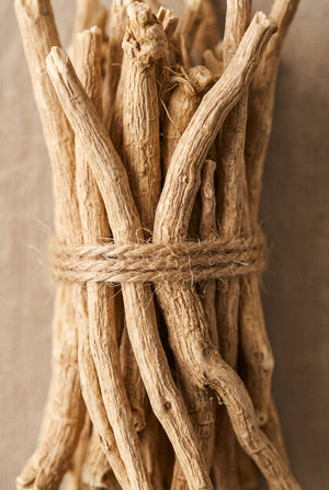 Dried ashwagandha roots