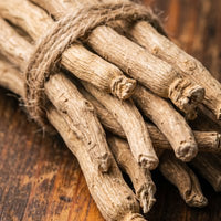 Dried ashwagandha roots